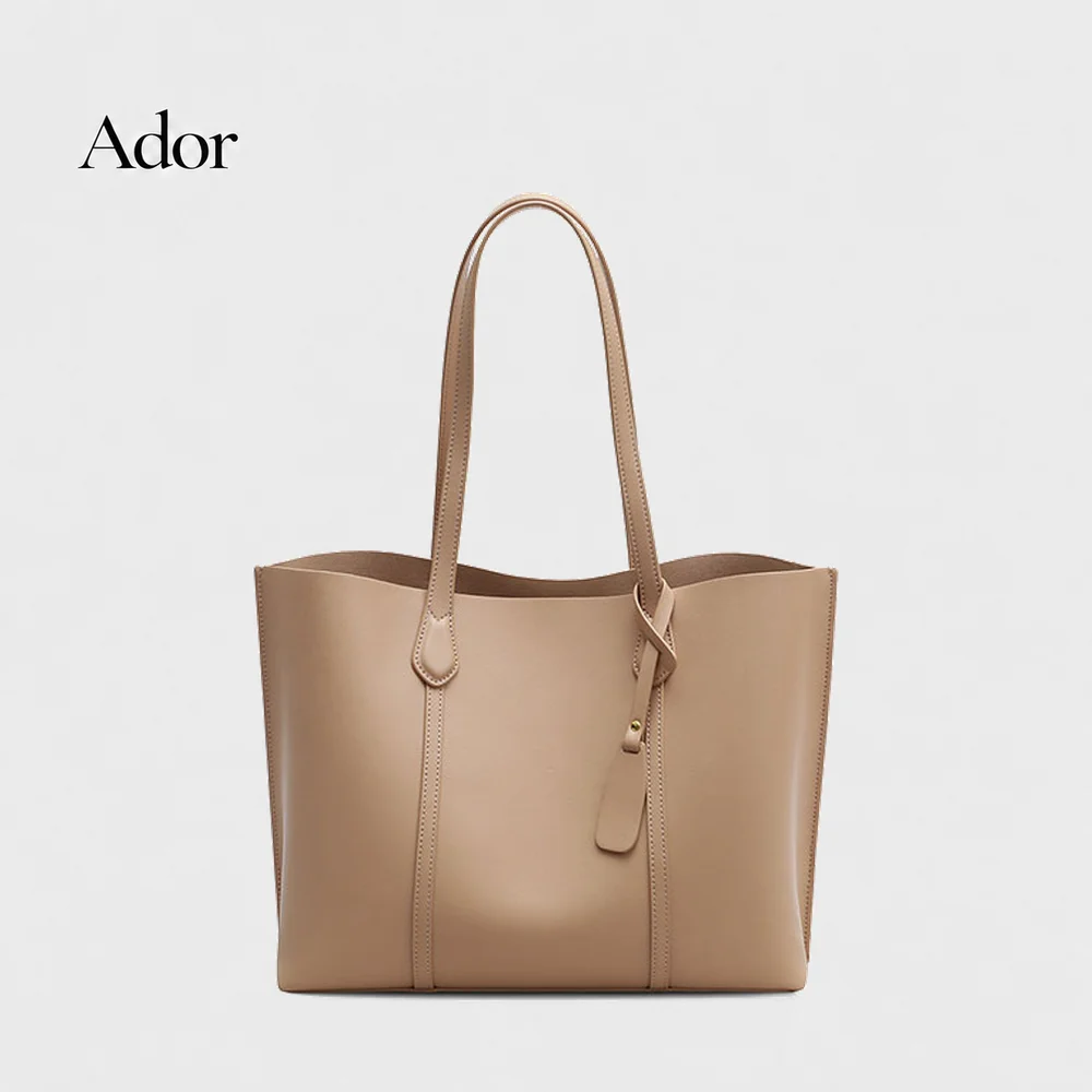 2026 New Genuine Leather Shoulder Bag Fashion Versatile Cowhide Crossbody Bag Women College Style Commute Handbag