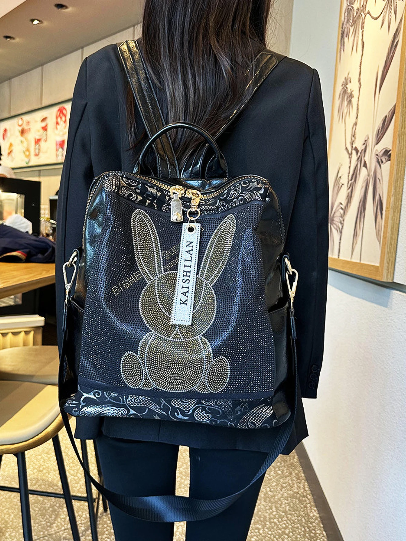 Trendy and fashionable large capacity backpack versatile commuting rabbit studded diamond backpack