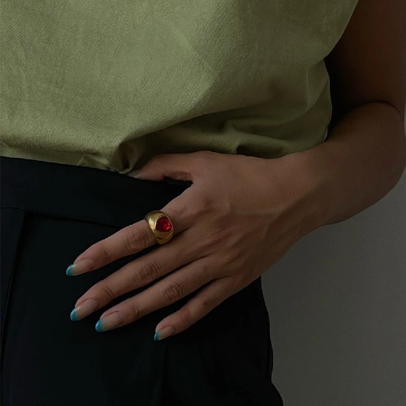 Brass With 18 K Gold Retro Heart Solid Ring Women Jewlery Stuning Designer T Show Club Cocktail Party Rare Japan Korean
