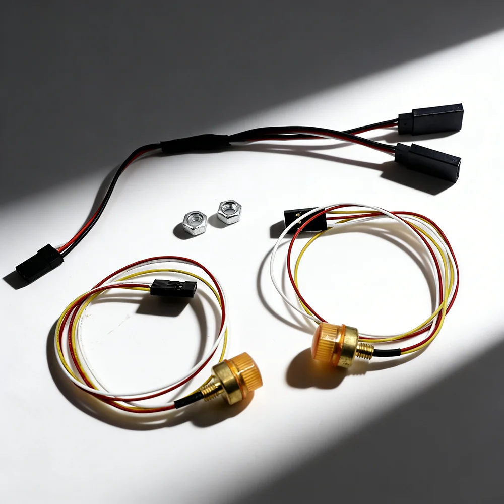 

2 шт. светодиодные металлические вращающиеся проблесковые маячки для радиоуправляемых грузовиков 1/14 Tamiya: SCANIA 770S, VOLVO, Mercedes-Benz ACTROS 3363, MAN (запчасти)