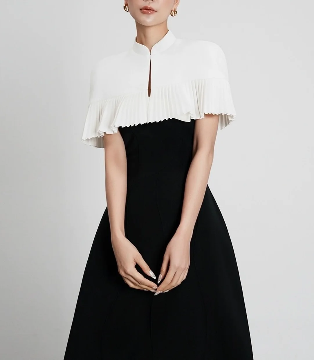 Vestido de noite linha A de camisa graciosa personalizado de alta qualidade mangas curtas gola alta comprimento de chá فستانmavera