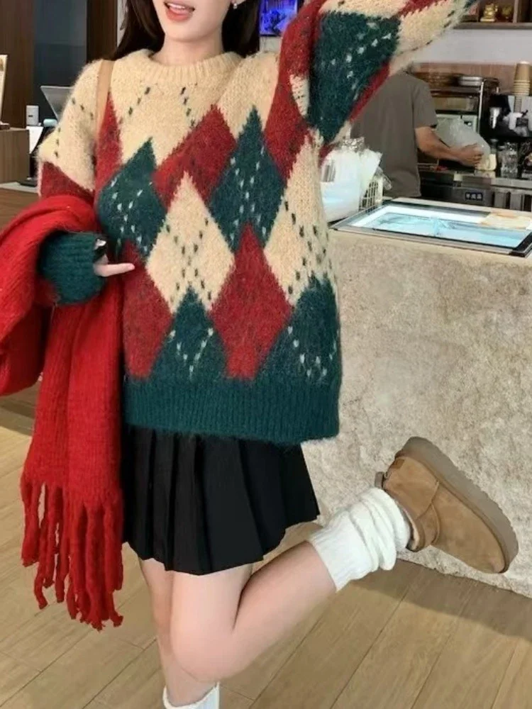 Autumn Winter Crew Neck Pullover Outside Knitted Sweater Top Women's Lazy Wind High-end Christmas Diamond Pattern Sweater New