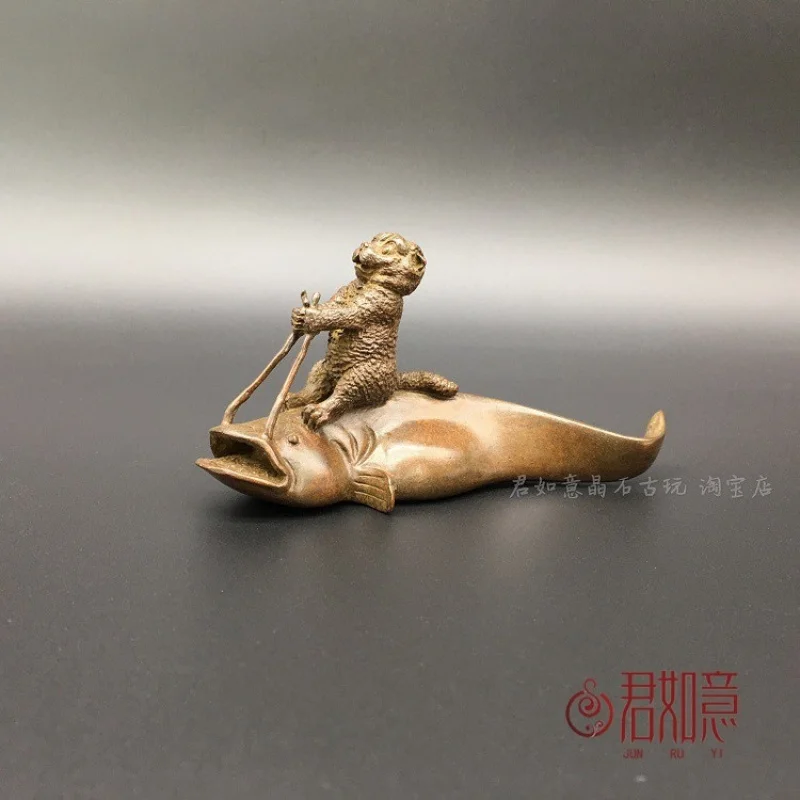 Large Solid Copper Catfish Ornament Japanese Tea Ceremony Copper Tea Pet Copper Fish Cat Scratching Fish Handheld Piece Paperwei