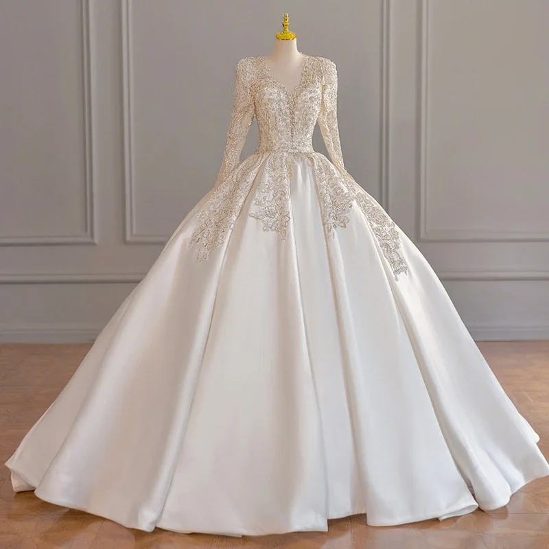 French Wedding Dress 2025 New Bridal Long Sleeve Heavy Duty V-neck Satin Satin Palace Style Qidi Landlord Wedding Dress