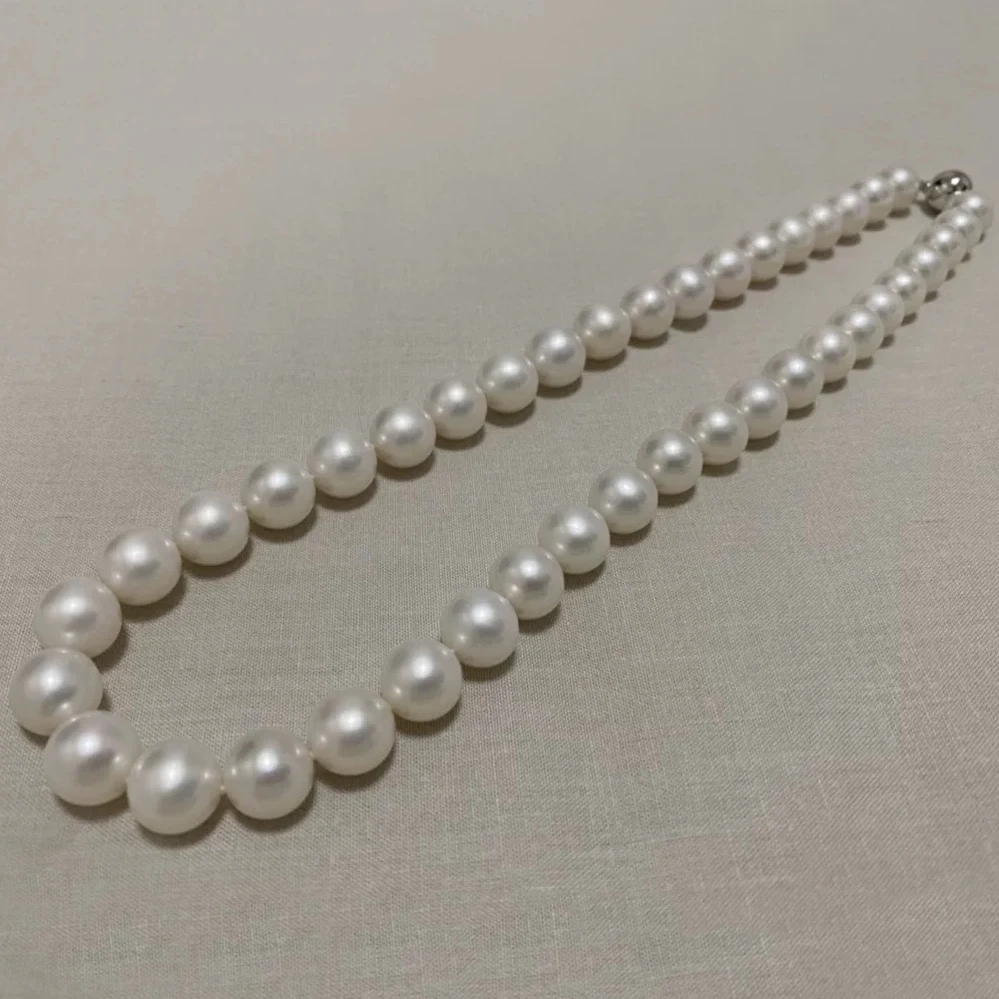 18 Inch Gorgeous Aaa+ 10-11mm Natural Akoya White Round Real Nice Classic Pearl Necklace