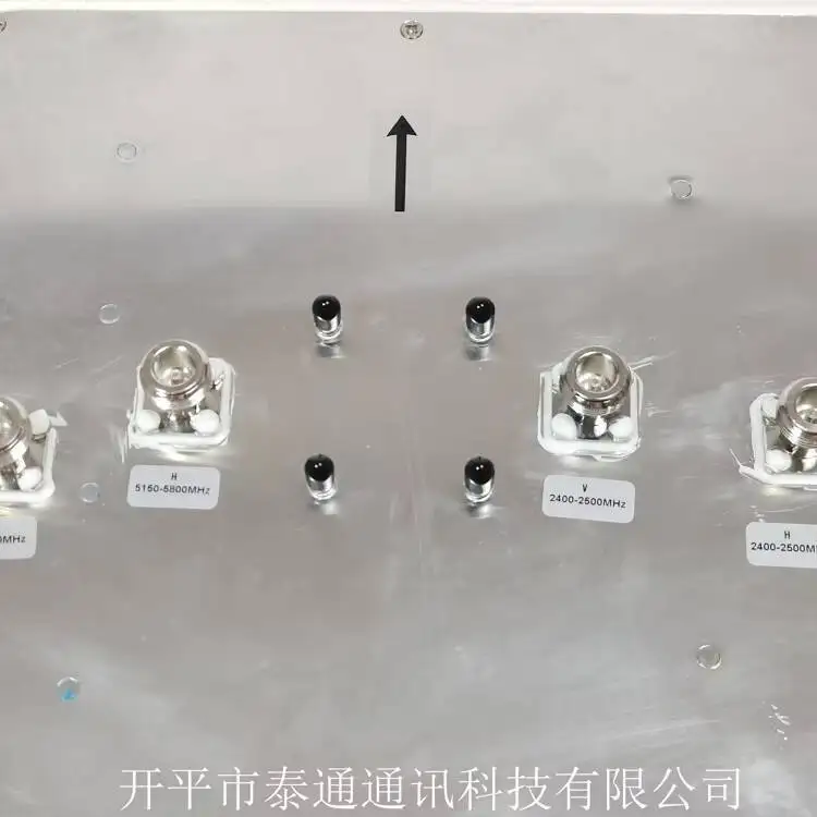 4X4 MIMO 5G لوحة مستقطبة مزدوجة 2.4Ghz 5.8Ghz 14Dbi 4-Port Band لوحة لاصقة مزدوجة الجوانب هوائي واي فاي عمودي #5