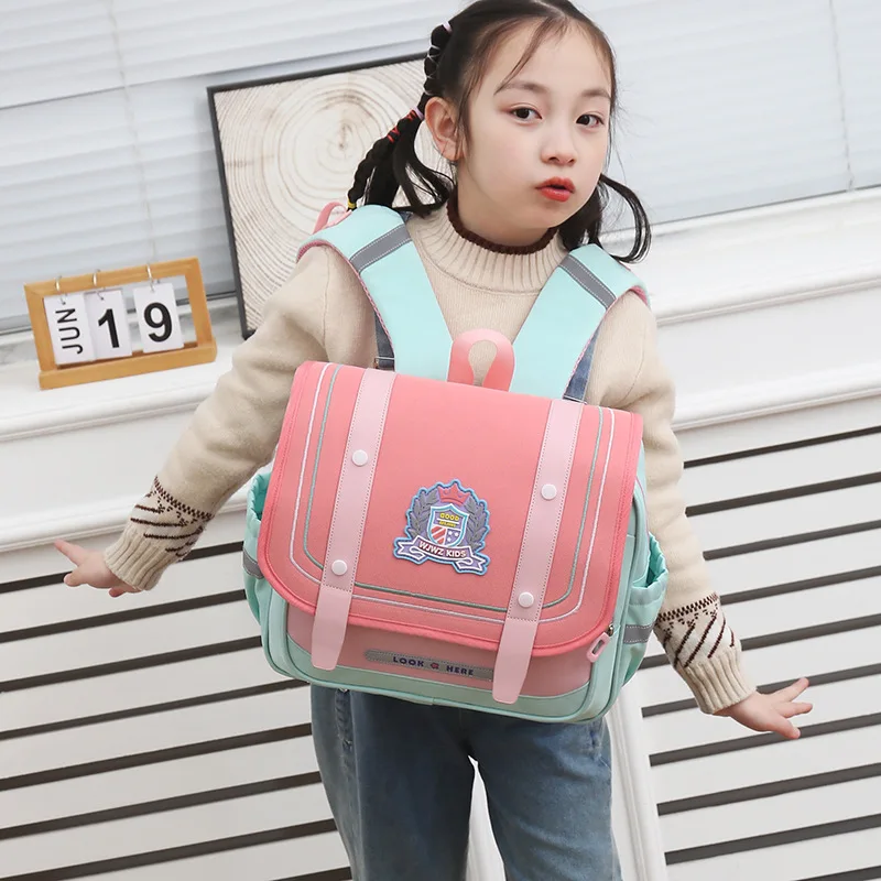 Primary School Student Backpack for Boys Girls Spine Care Schoolbag Large Capacity Waterproof Children\'s Backpack For Grades 1-6