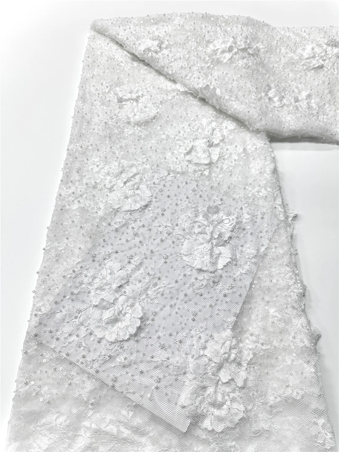 

African Pearls Lace Fabric 2025 High Quality Lace 5 Yards French Nigerian Groom Sequins Lace Fabrics Wedding Party DressSHIT3002