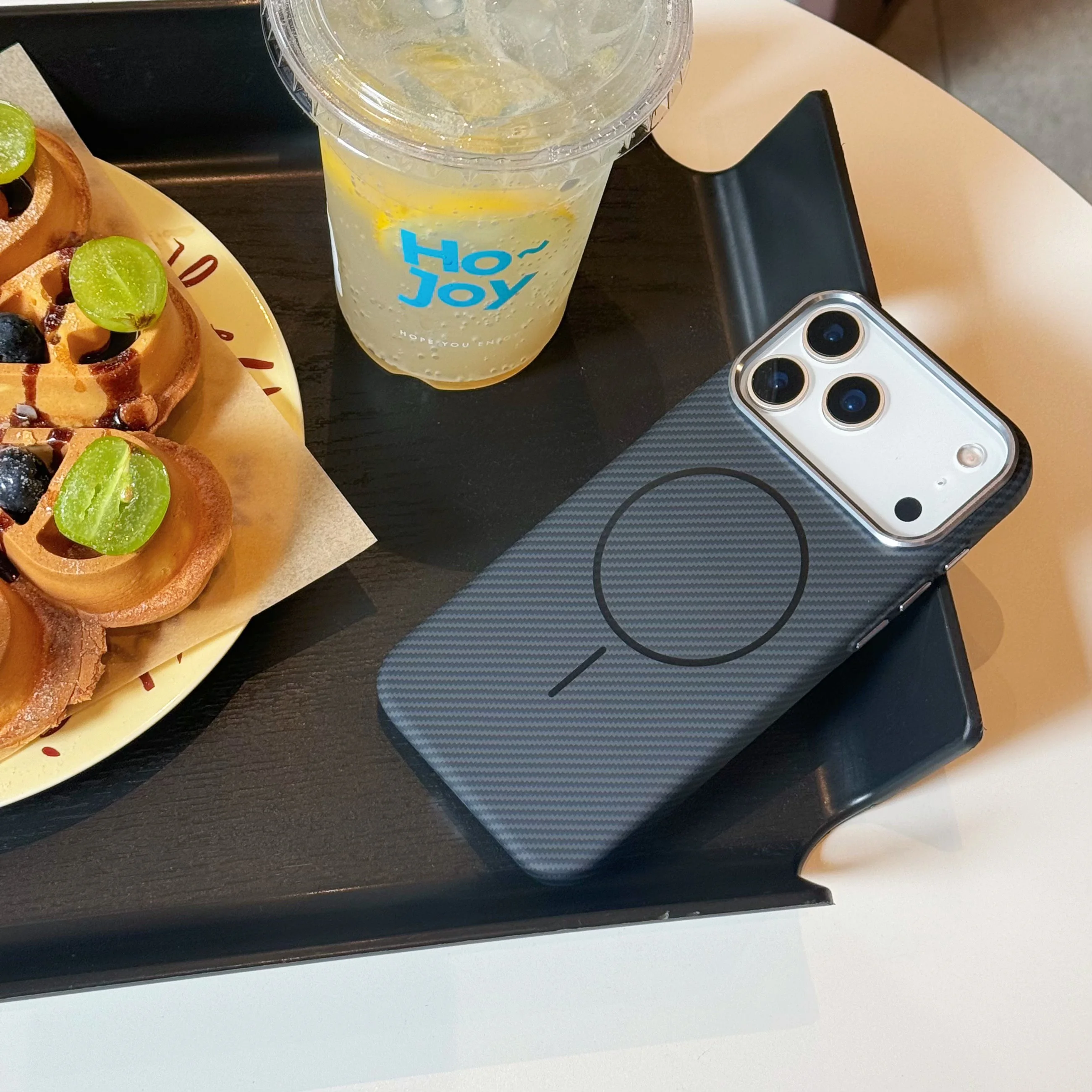 

For iPhone 17 Air Carbon Fiber Fine Pattern Phone Case For iPhone 17 Pro Max Magnetic Shockproof Lens Large Hole Protect Cover