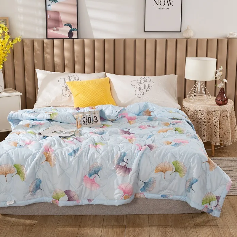 Cute Patterns Summer Thin Quilt Comforter Soft Air Conditioning Four-season Quilt/Duvet/Blanket Bed Duvets 150 Single Bed Quilt