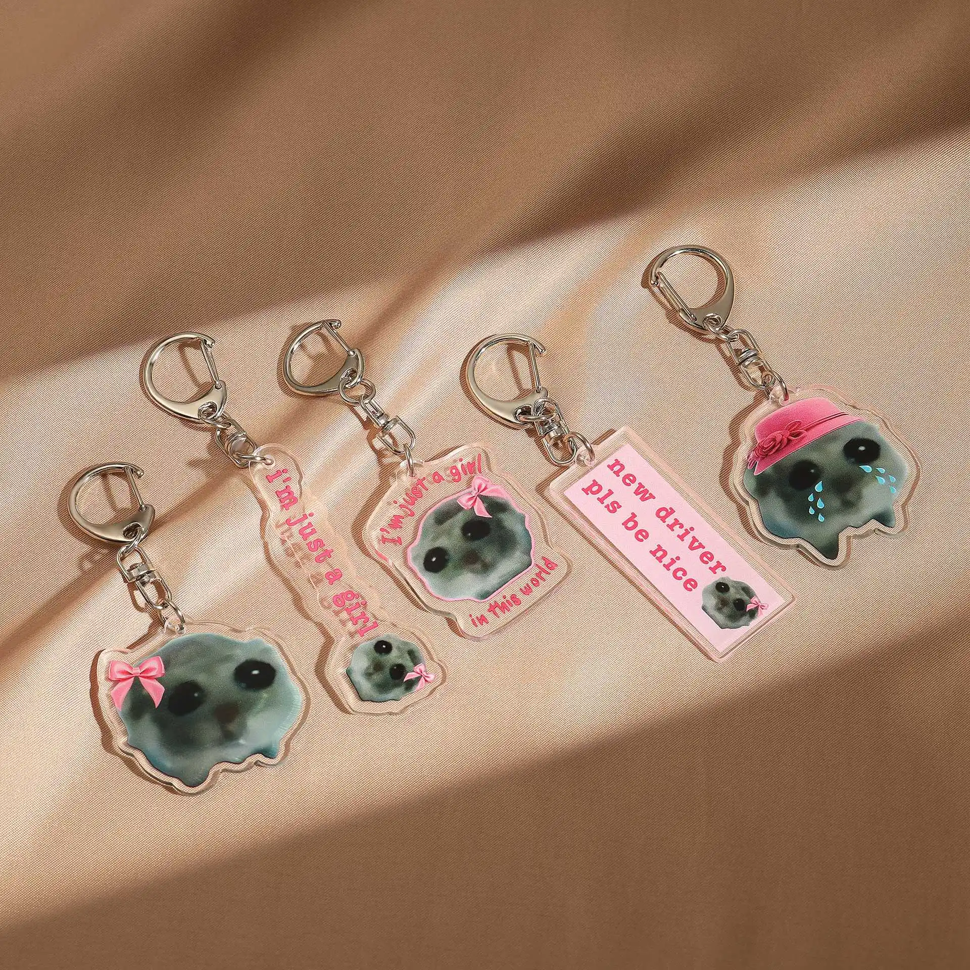 Fun Meme Im Just A Girl-Llavero de hámster triste, llavero de animales acrílicos de dibujos animados para mochila, colgante para teléfono, regalos para seguidores