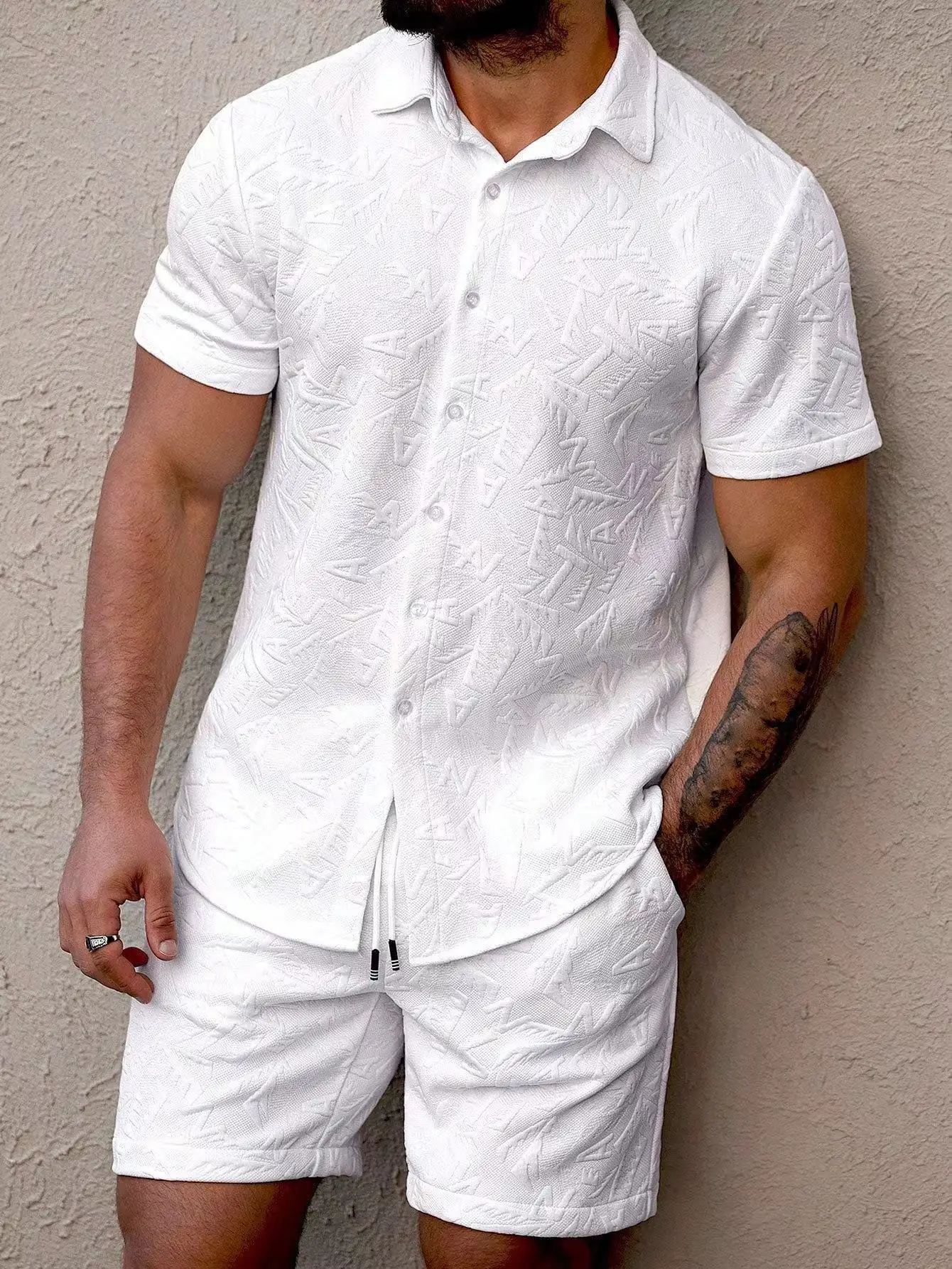 2025 New Men Short Sleeve Shirt Shorts Two Piece Set Sport Casual Elegant Design Fashion Versatile Outfit