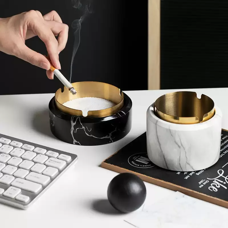 Nordic Ins Ashtray Luxury Home Living Room Simple Personality Creative Trend Hotel Office Decoration Anti-fly Ash Ornaments