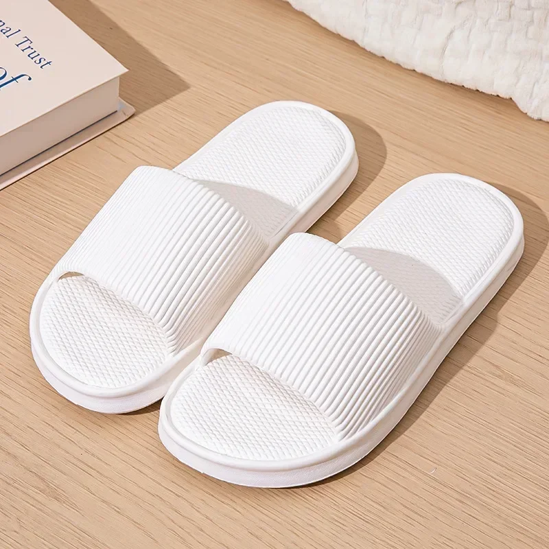 White Thick Platform Cloud Slippers Women Lightweight Soft Sole EVA Home Slides Woman Summer Comfort Non Slip Beach Flip Flops