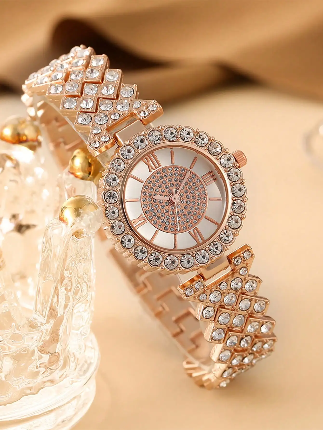 Ladies' Fashion Starry Sky Set Diamond Watch Roman Round Treasure Bowl Full Diamond Quartz Watch