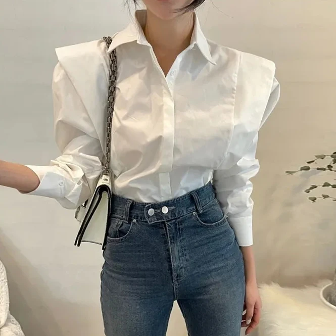 

Retro Sle Loose Long Sve irt Women's Vintage Simple Collar Hidden Button Design Splicing Lace Top Spring 2026