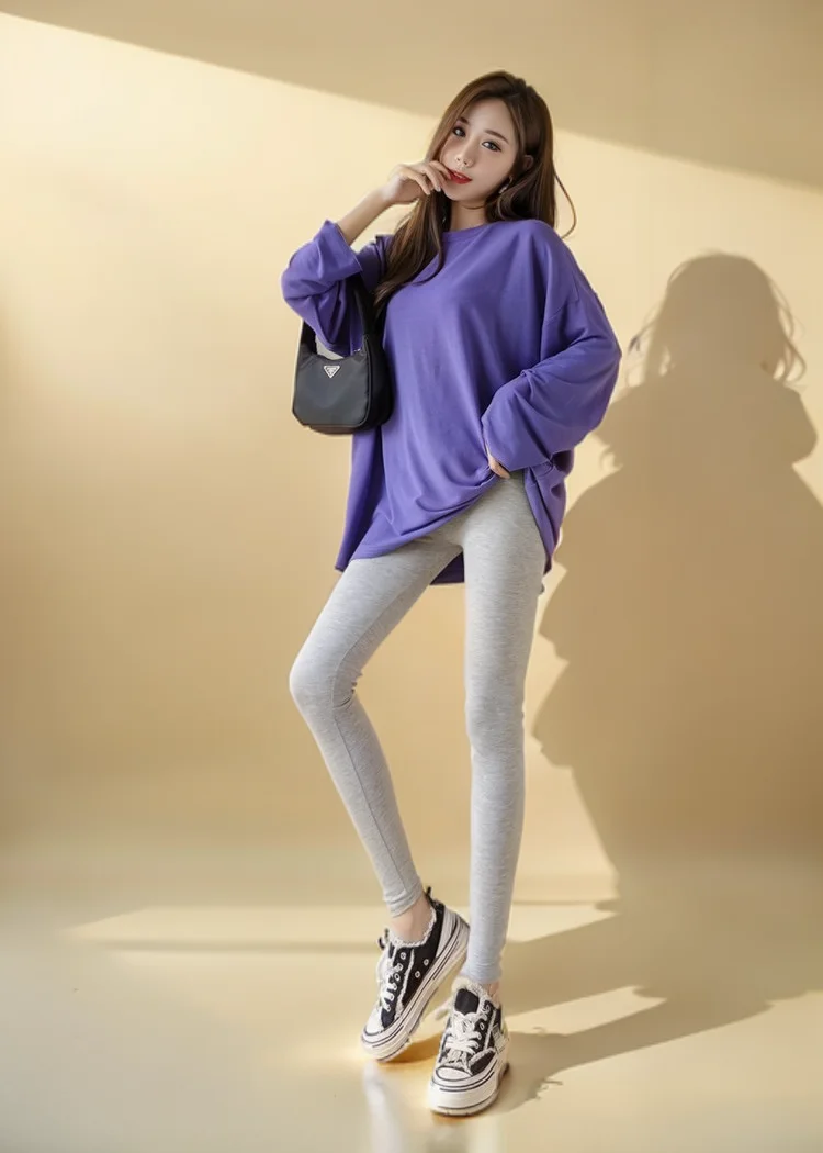 سراويل ضيقة نسائية بدون خياطة ذات ملمس عاري، بطانة مطرزة لطيفة ومرفوعة، مظهر حريري سميك مموه صلب