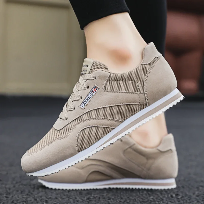 Mesh Casual Shoes for Men in Spring and Summer 2025 Hot Selling Casual Lightweight Sports Shoes Flat Running Shoes Skateboard