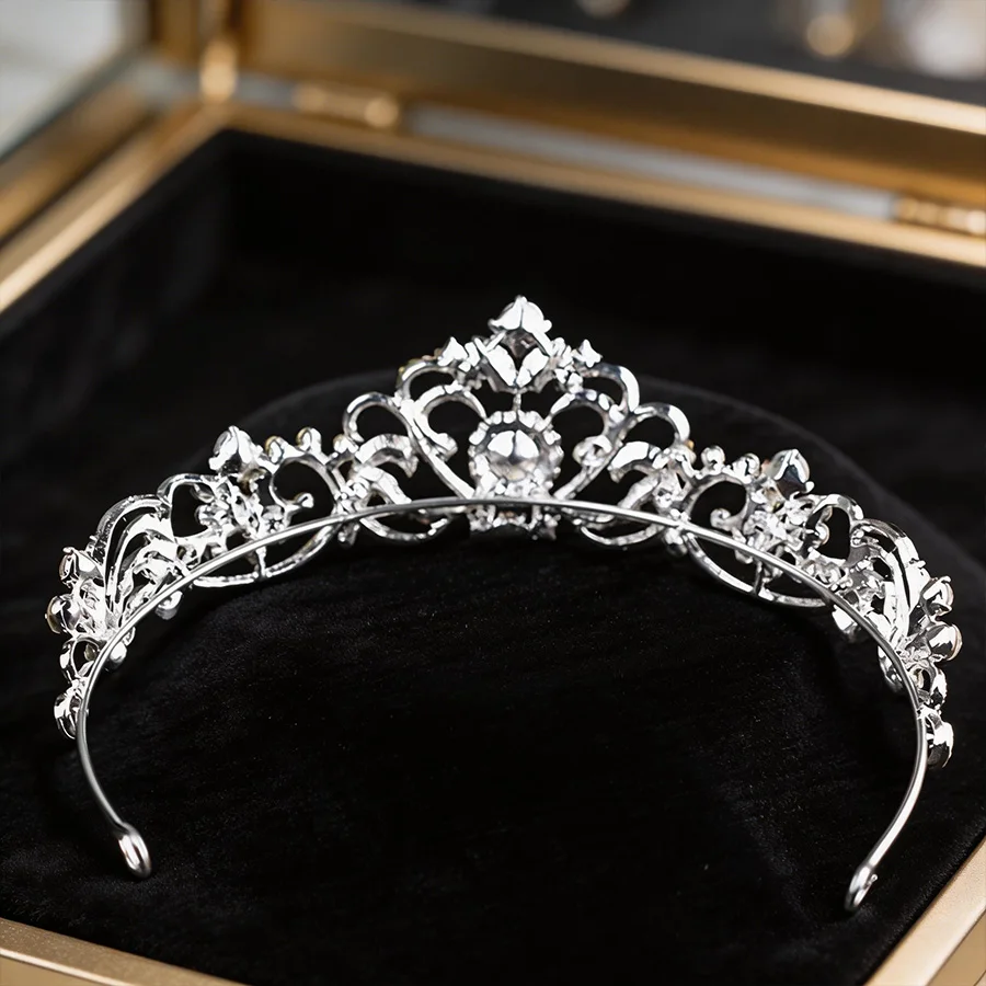 Vintage palace-style hollowed-out rhinestone alloy crown headwear, fully adorned with sparkling crystal accessories image 4