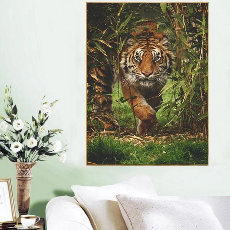 DIY 5D full Diamond Embroidery,Round Diamond beads Tiger in Jungle Living room decoration rhinestone beads Diamond painting