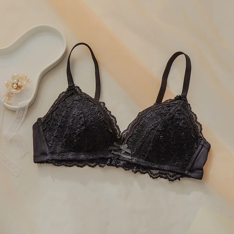 Seamless Wire Free Lace Bra Small Breasts Push Up One - Piece Sexy Back Closure Three Hook - and - Eye underwear Women Cup