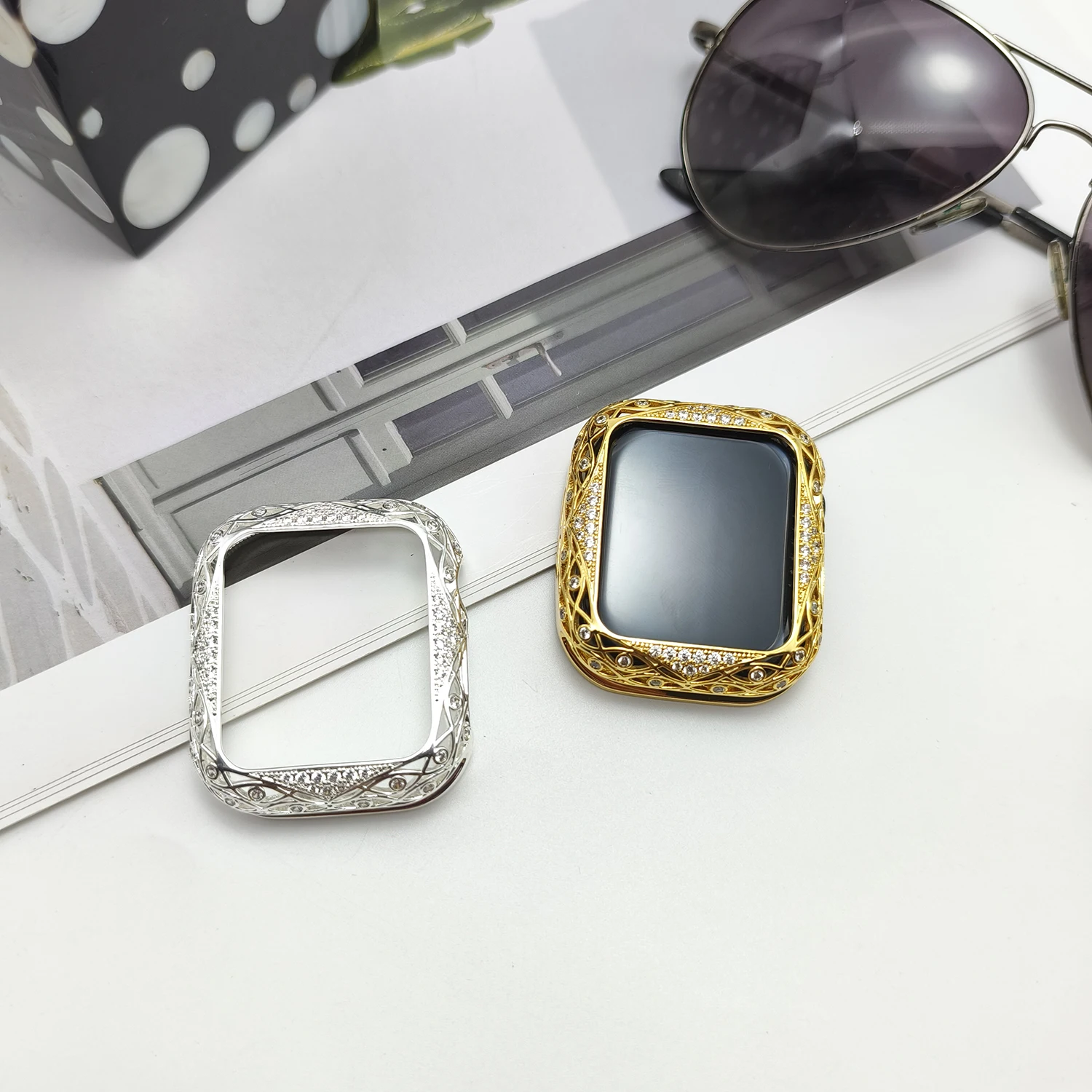 High end diamond studded tulip pattern aluminum alloy hollow case for S11 S10 46 45 44-38mm fashionable case for iwatch S9 S8 S7