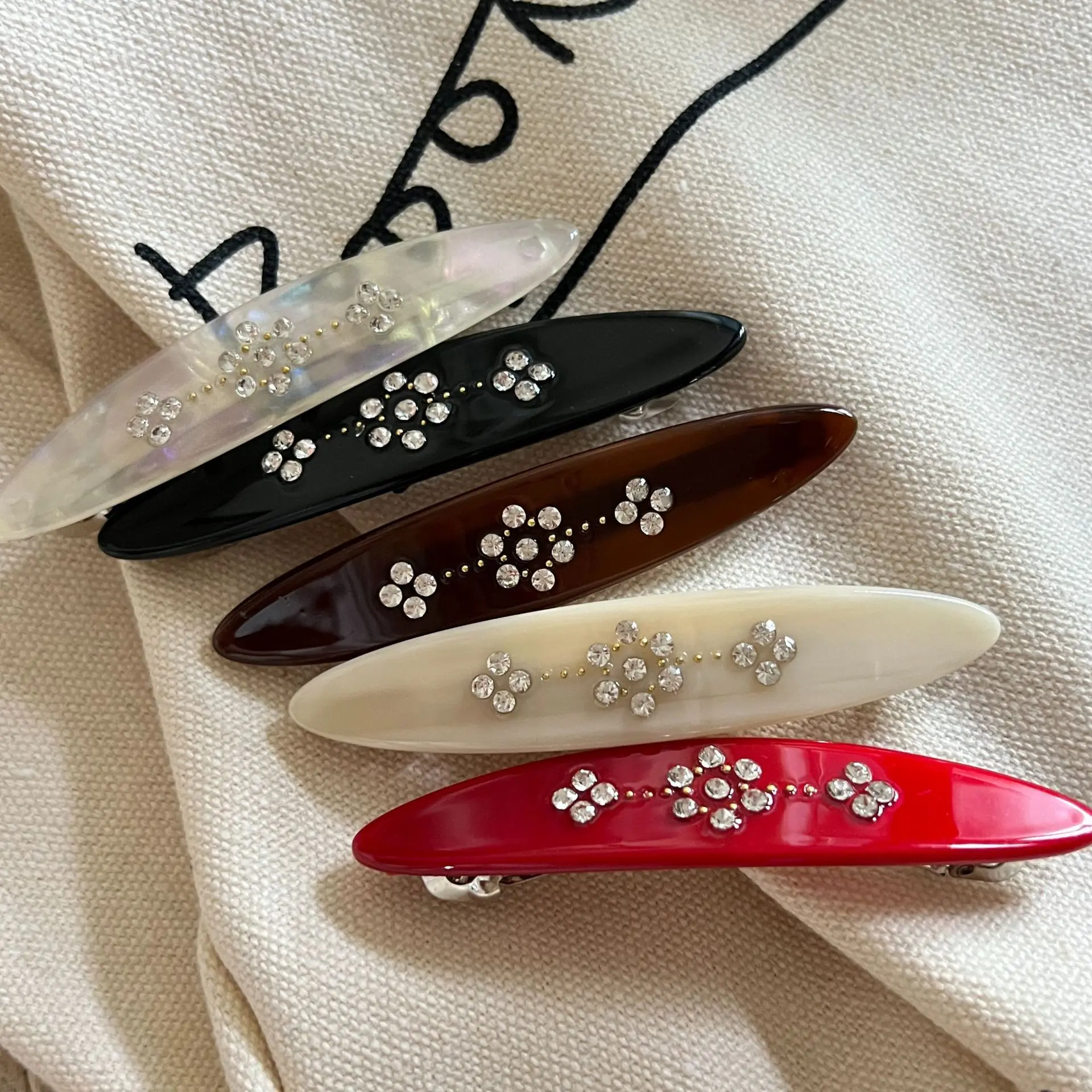 Vintage Acetate Hair Clips Y2K Aesthetic Rhinestone Side Bangs Barrette for Women Girls Non-slip Strong Hold Hair Grips Headwear