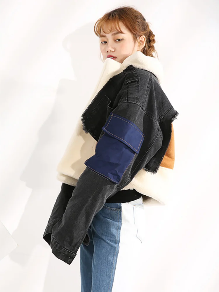 DEAT 2024 Autumn sheep fur turn-down collar full sleeves denim blue patchwork spliced clothes letters printed coat trench WJ1020