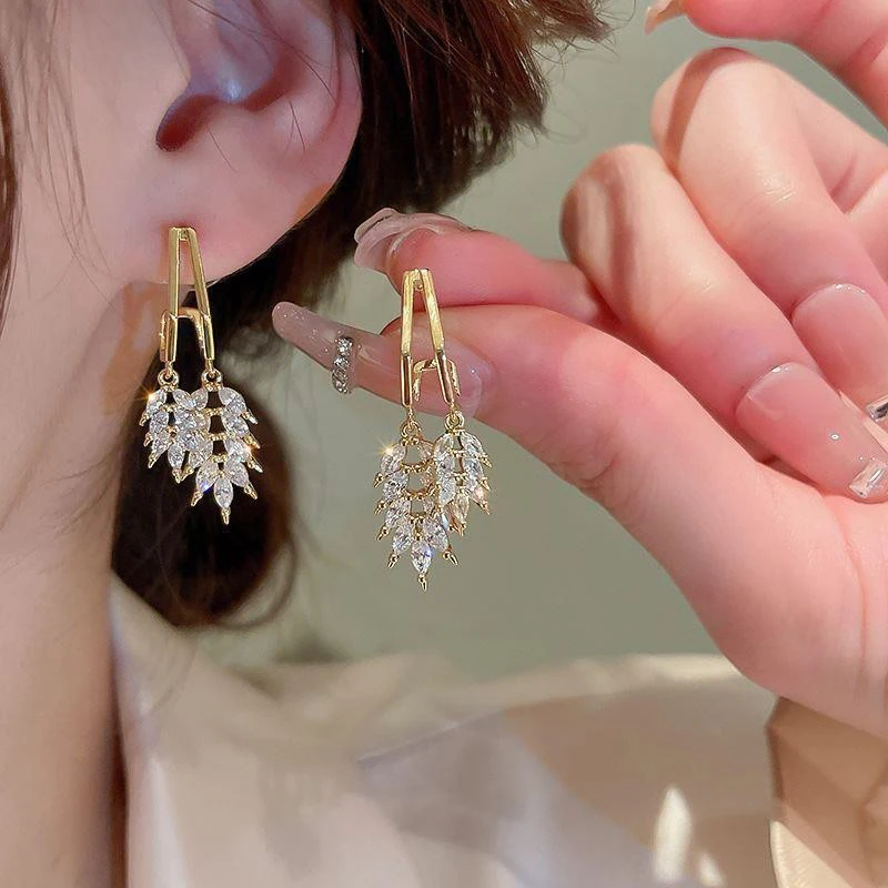 Anting berlian imitasi หูข้าวสาลีแบบแฟชั่นสวยงามสำหรับผู้หญิงเครื่องประดับสำหรับงานแต่งงานของขวัญ