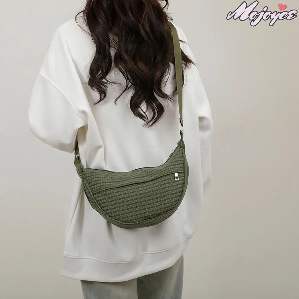 

Women Crossbody Bags Crescent Simple Chest Pack Soft Nylon Shoulder Bag Waffle Dumpling Bag Casual Small Daily Messenger Bag