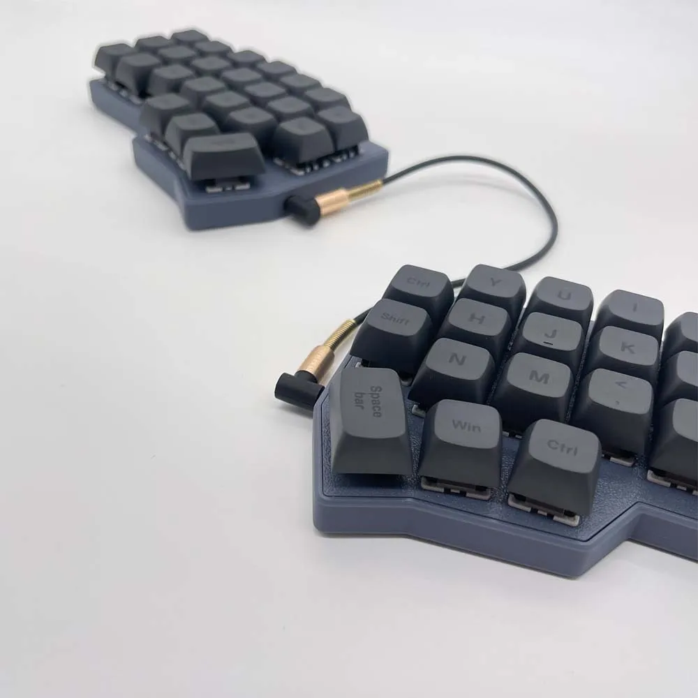 Imagem -02 - Corne v4 Split Ergonomia Teclado Mecânico Hot-swappable com Fio Rgb Vial Totalmente Rogrammable