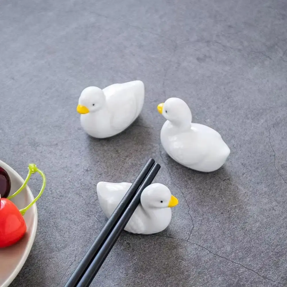 Creative Ceramic Chopstick Stand Cute Cartoon Chopsticks Rest Mini Size Duck Shape Writing Brush Pen Holder Storage Ornaments
