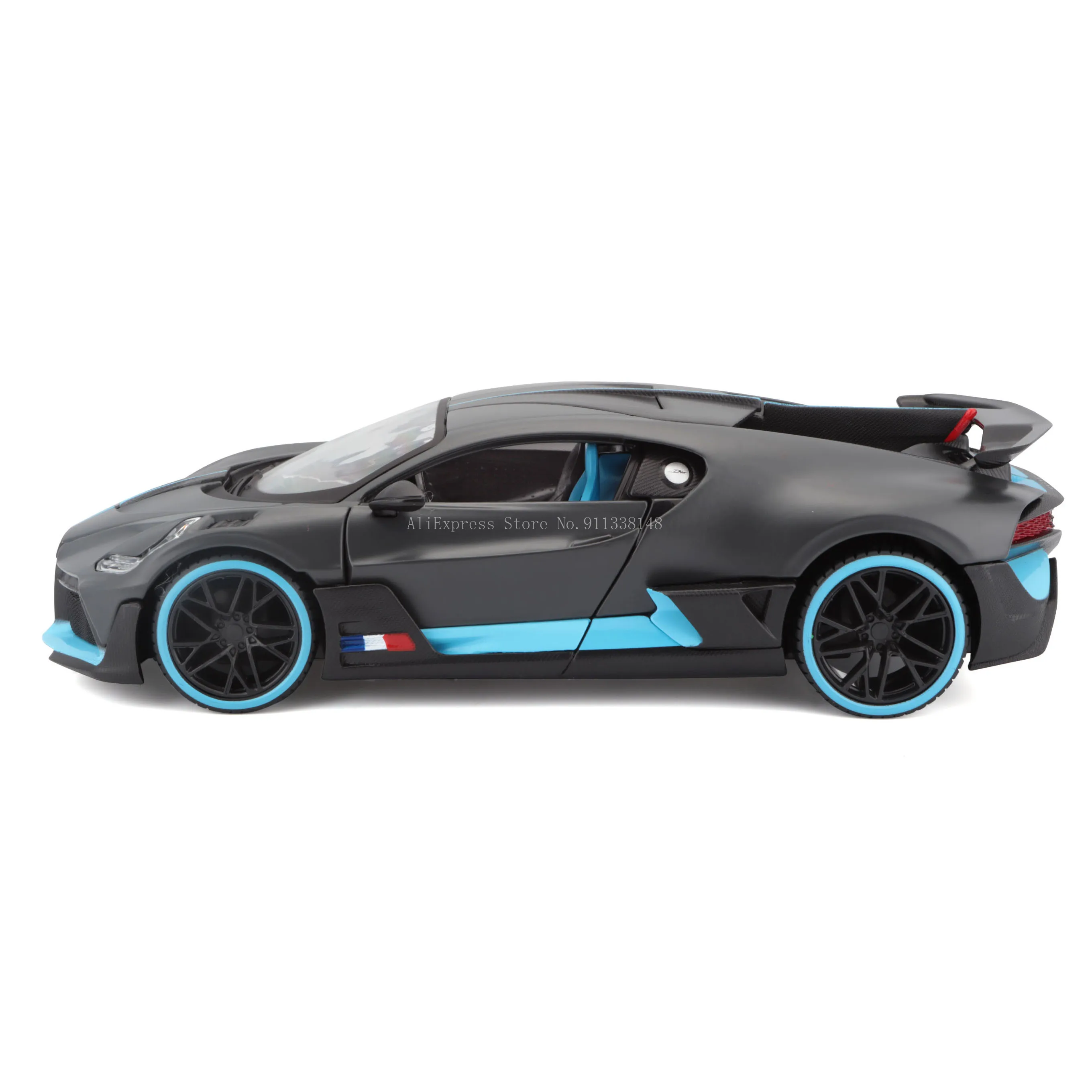 Maisto 1:24 Bugatti Bugatti DIVO car model die-casting static precision model collection gift toy tide play