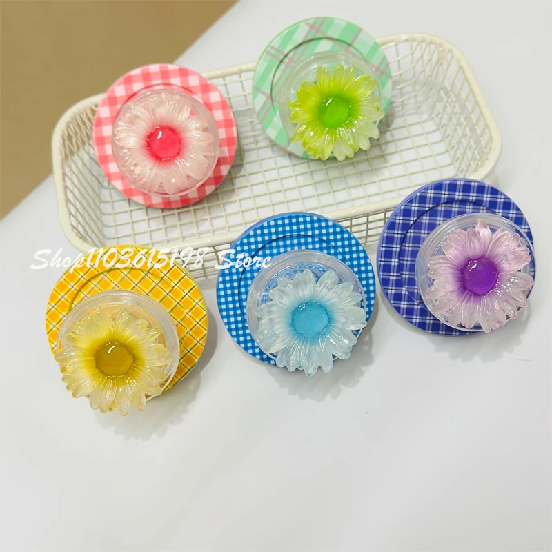 

Магнитный держатель для телефона INS Cute 3D Daisy Flower, подставка-грипток для iPhone, совместим с MagSafe, аксессуары Smart Tok