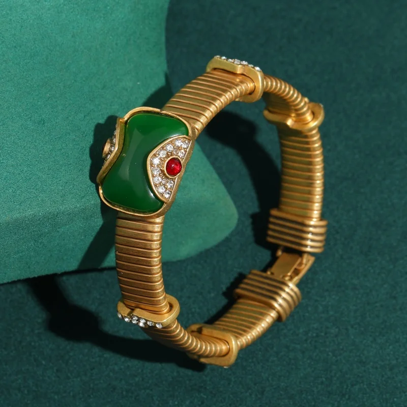 Vintage Green Agate Square Bracelet Jewelry Luxury Classic 18k Gold Color Dress Party Accessories For Women Trending 2026 New
