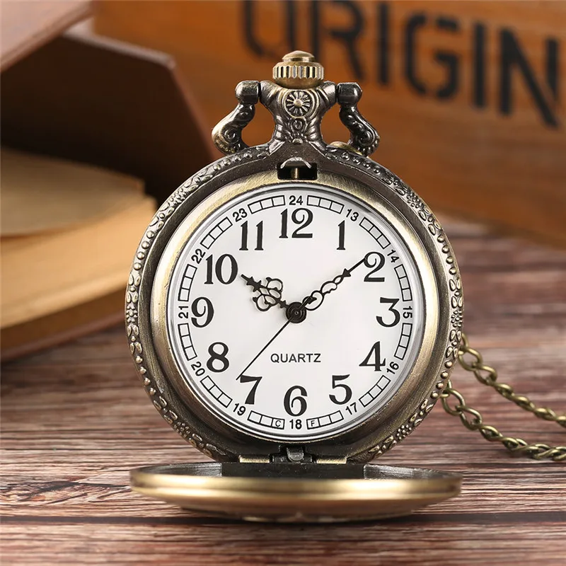 Retro bronze relógio de bolso switerland design gravado aldeia 3d gado quarzt exibir colar pingente corrente relógio presentes