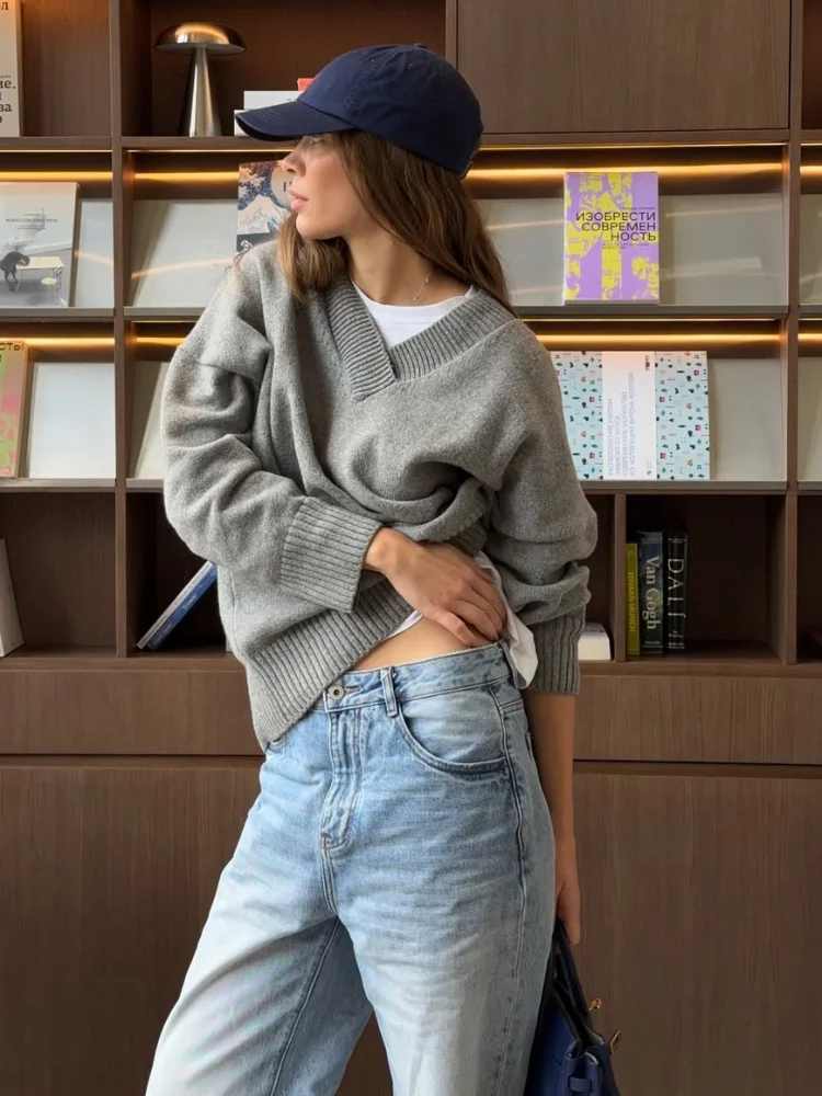 女性のカジュアルグレーニットプルオーバールーズスクエアネックフルスリーブソリッドカラーセーター女性ファッション通勤秋ストリートウェア