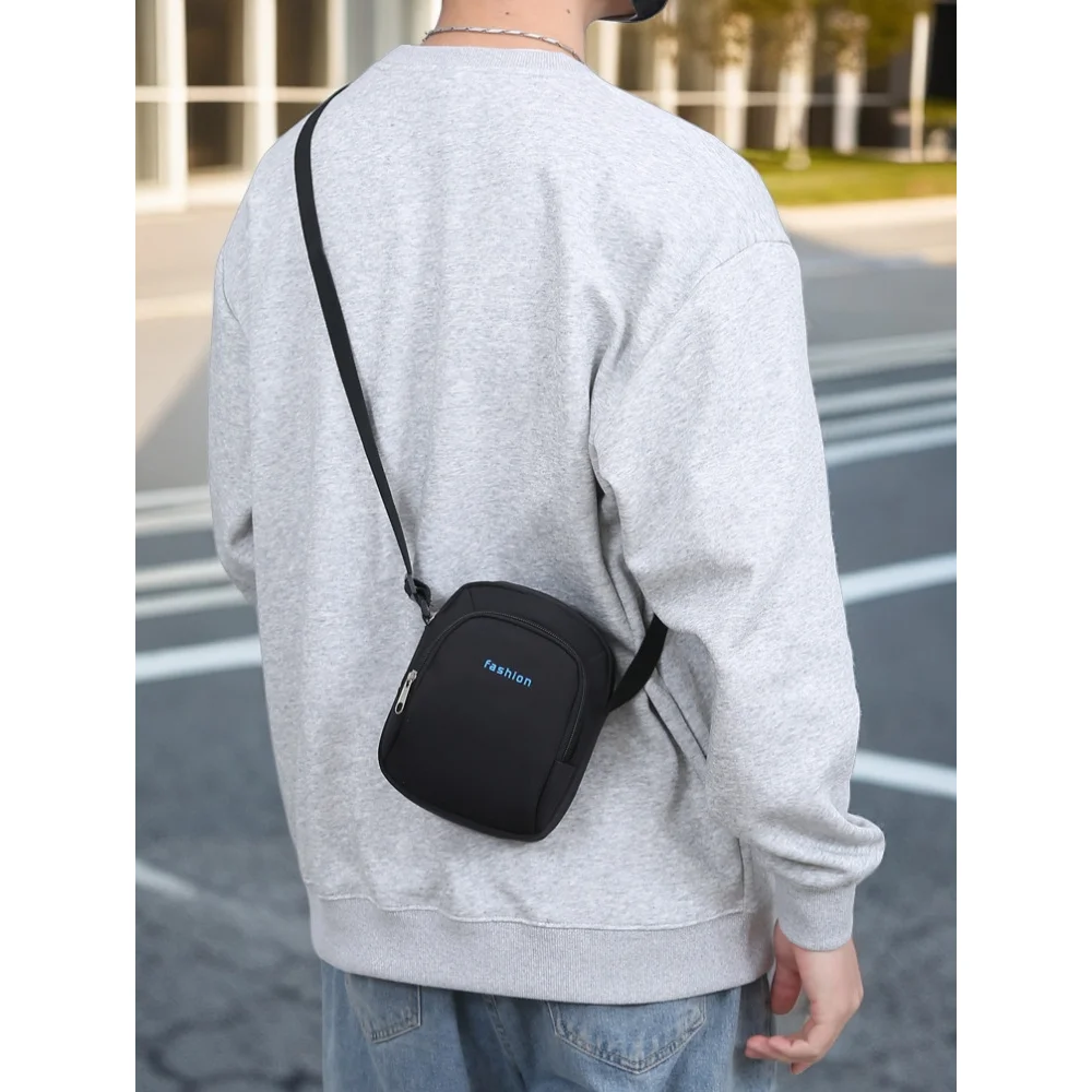 

Letter PrintedCrossbody Bag For Men Trendy And Versatile Single Shoulder Bag For Men Nylon Bag For Women