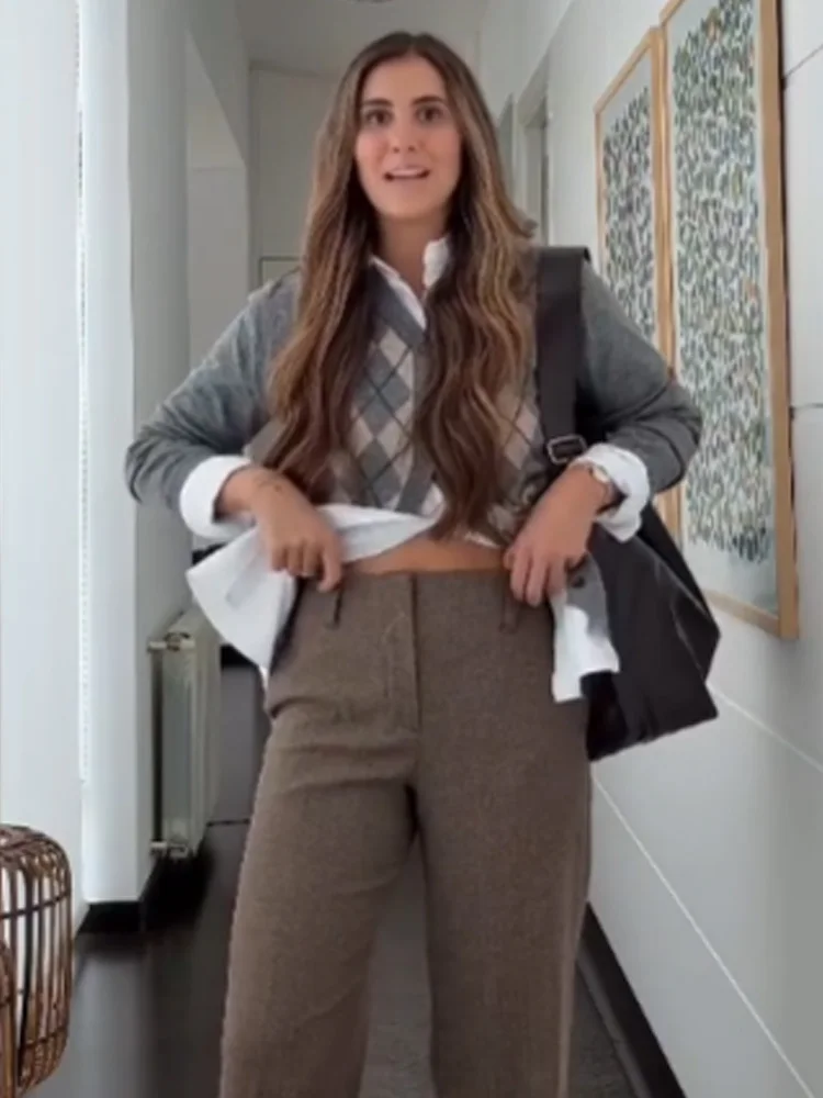 HH المرأة موضة بالأزرار الخامس طوق سترة مشغولة من الصوف المرأة الخريف شيك واحدة الصدر كم طويل Argyle مطاطا البنطال القصير