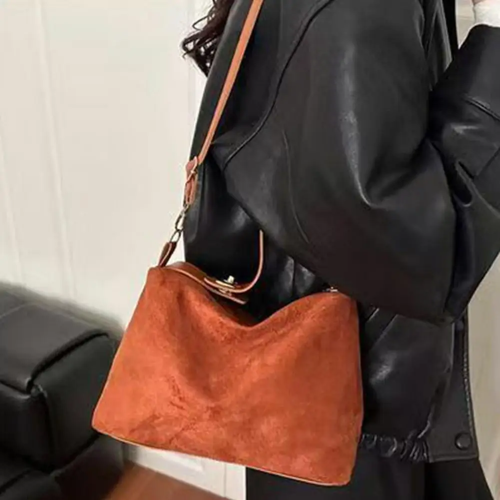 Large Capacity Shoulder Bag Suede Adjustable Strap Crossbody Bag Zipper Women's Handbag Commuting ﻿