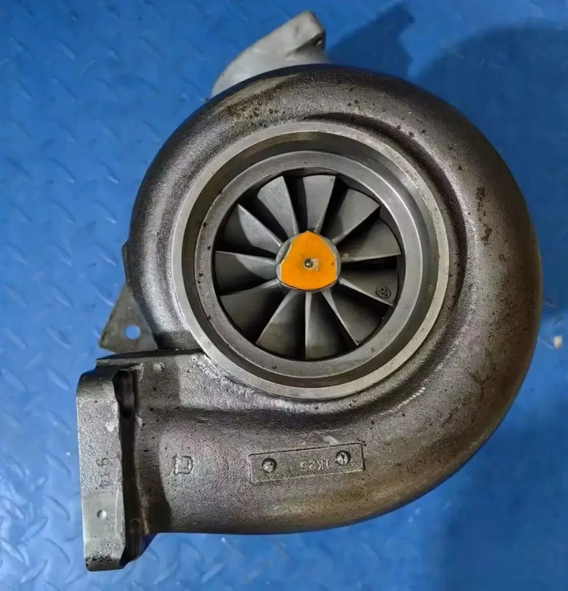 Water-cooled Turbocharger 4W-1434 1W-1809 for CAT Engine Spare Parts 4W1434 1W1809