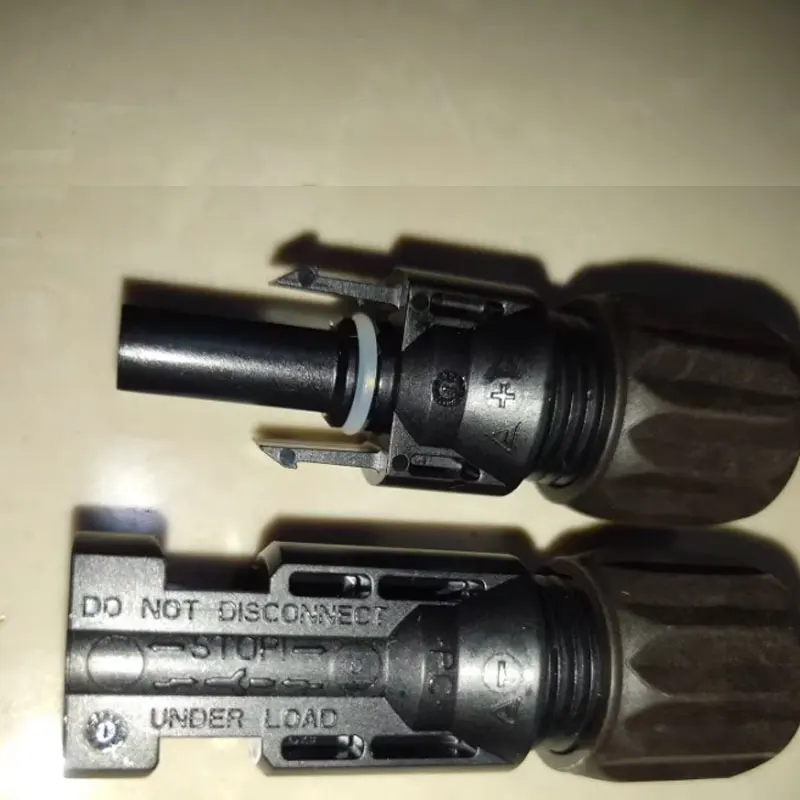 IP65 MCFour DC-Anschlussklemme Original importierte Amphenol-Stecker und Buchsenkopfanschlüsse für Huawei-Wechselrichter