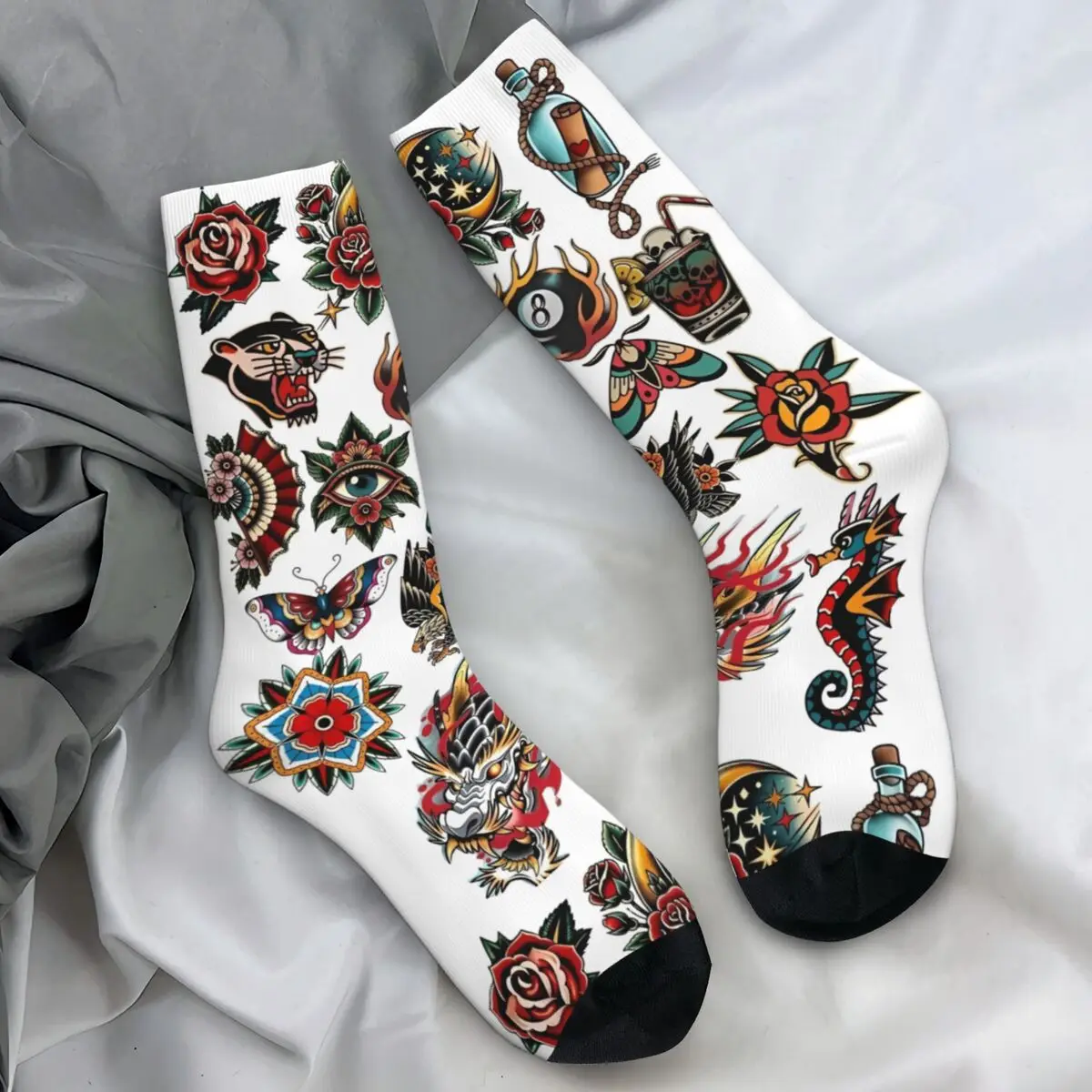 ヴィンテージタトゥーバタフライプリントソックス エレガントなストッキング 秋用滑り止めメンズソックス 暖かく柔らかなグラフィックスケートボードソックス