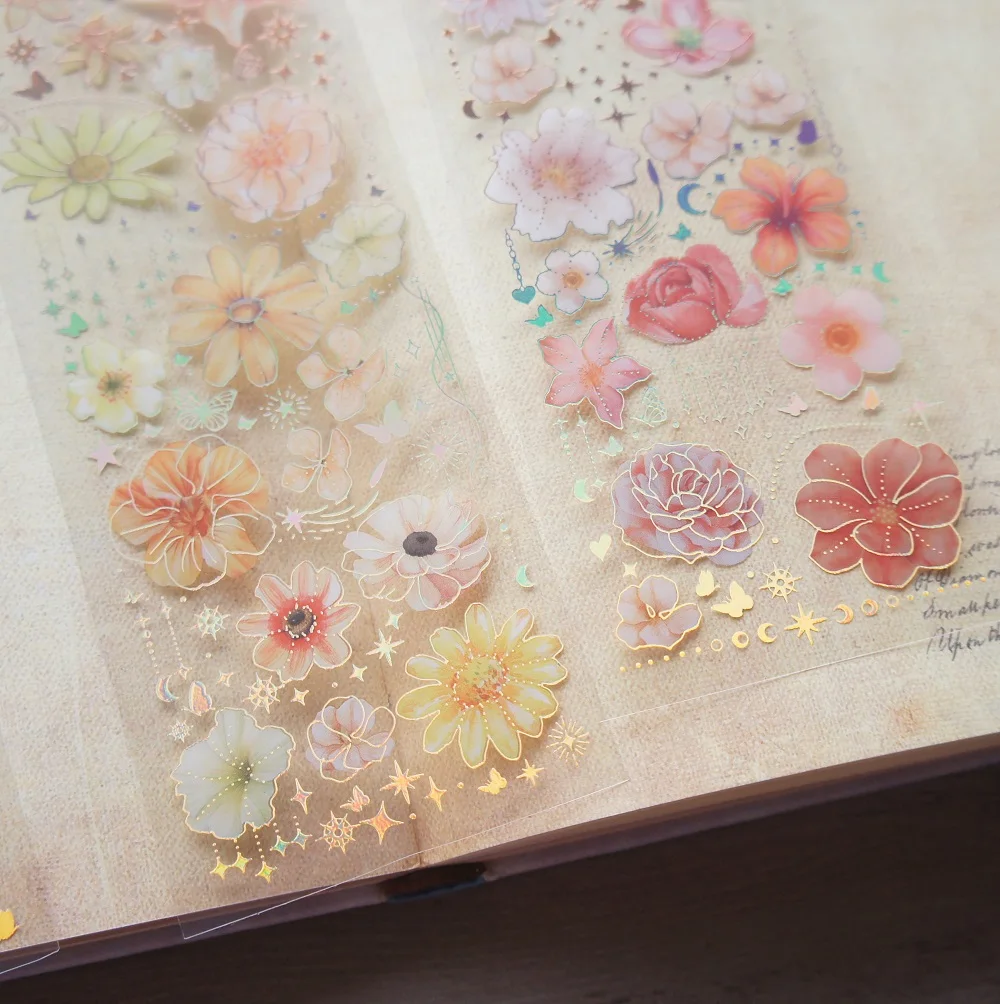 

3 Sheets Gold Flower Blanket Made of Petals Design PVC Sticker Gift Tag Gift Decoration Scrapbooking DIY Sticker