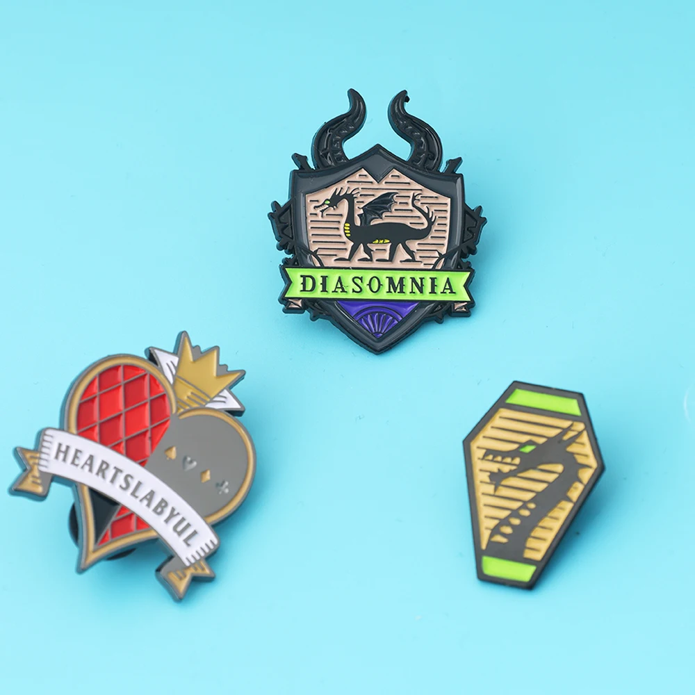 3Pcs/Set Game Twisted Wonderland Enamel Brooch Funny Metal Badge Lapel Coat Backpack Hat Pin Cosplay Jewelry Accessories Gift image 6