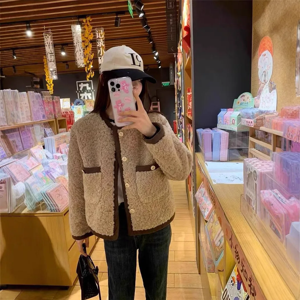 

Tweed Jacket Cream Beige Womens Fall Diagonal Sleek Slim-Fitting Feminizing Delicate Beautiful Workwear Office Commuting Formal