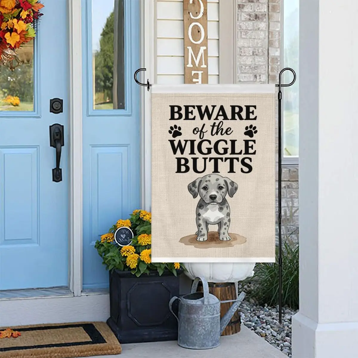 Beware of the Wiggle Butts Dog Garden Flag 12x18 Inch Double Sided – Cute Puppy Outdoor Yard Decoration for Porch， Lawn &amp yyi