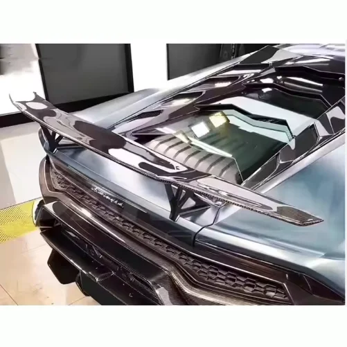 LP610 LP580 طقم هيكل السيارة من ألياف الكربون الجافة مع ملحقات جناح سبويلر خلفي على شكل حرف V لامبورغيني هوراكان LP610 LP580