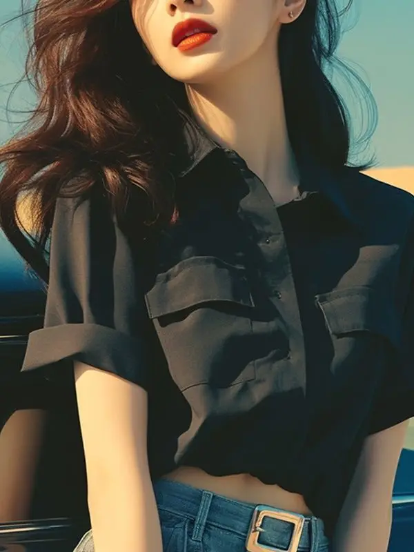 بلوزة ريترو بياقة بولو بأكمام قصيرة للنساء بتصميم فريد من نوعه لأسلوب الصيف القصير الرائع