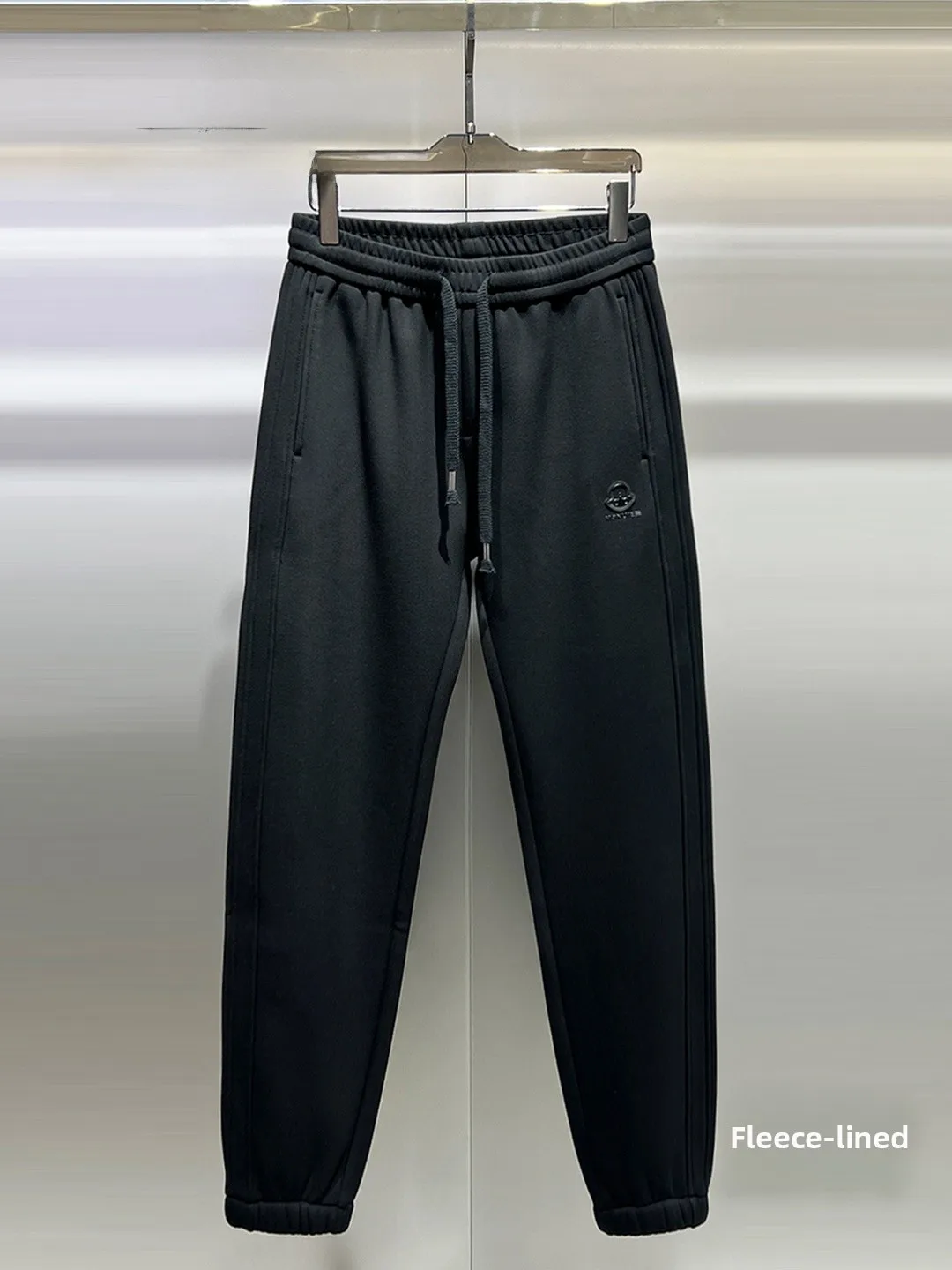 

Men's Winter Comfortable Fleece Lined Thick Sporty Straight Leg Trousers Casual Loose Fit Elastic Waistband Long Pants
